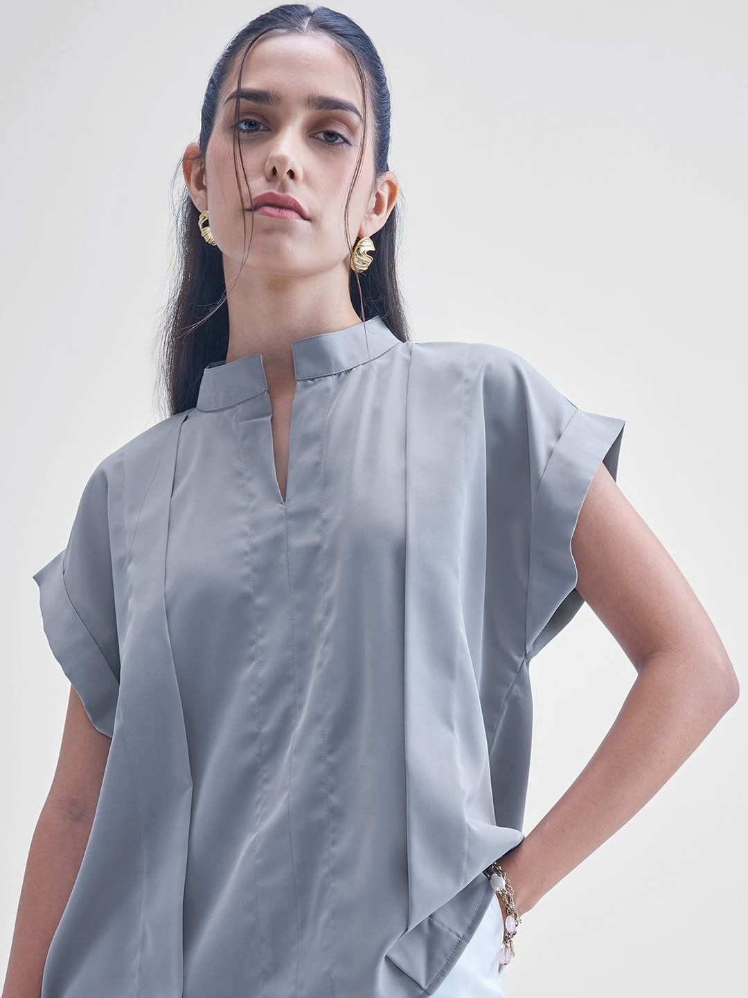 CHIC BY TOKYO TALKIES Women Pleated Short Sleeve Mandarin Collar Top