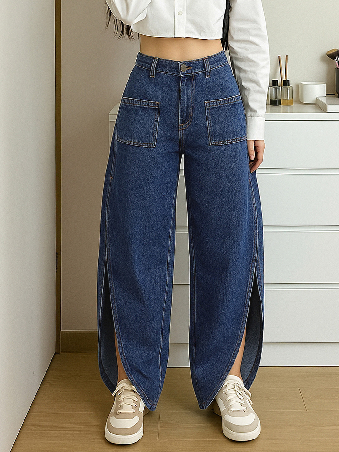 SASSAFRAS Women Baggy Fit High-Rise Slits Non Stretchable Curve Detail Cotton Jeans