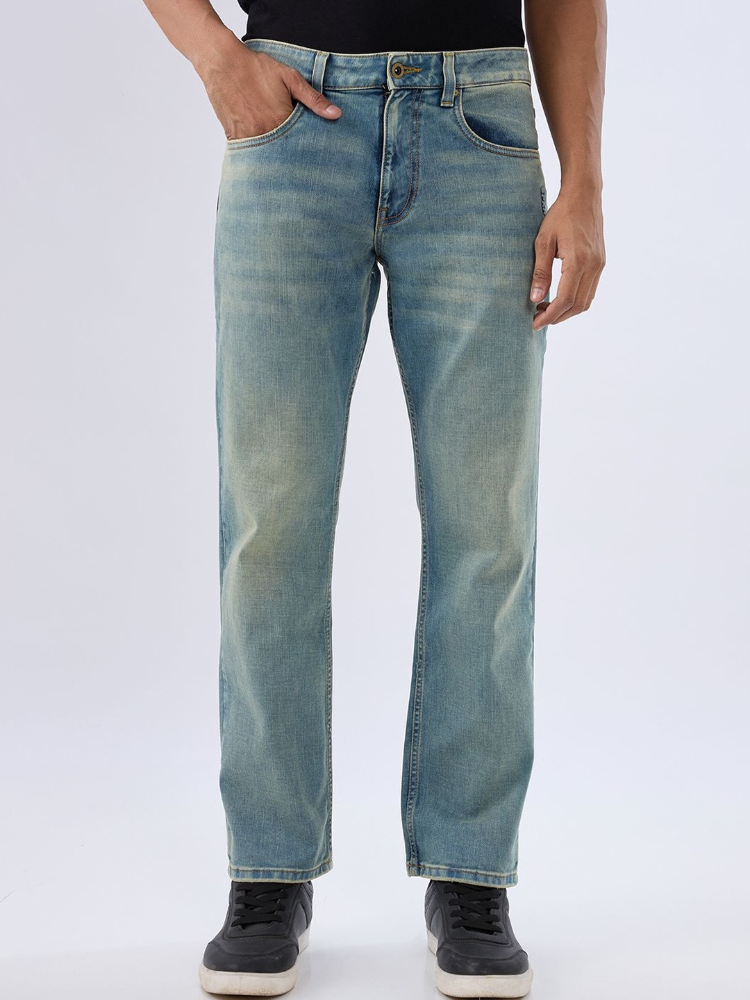 SPYKAR Vintage Men Comfort Mid Rise Relaxed Fit Light Fade Cotton Jeans