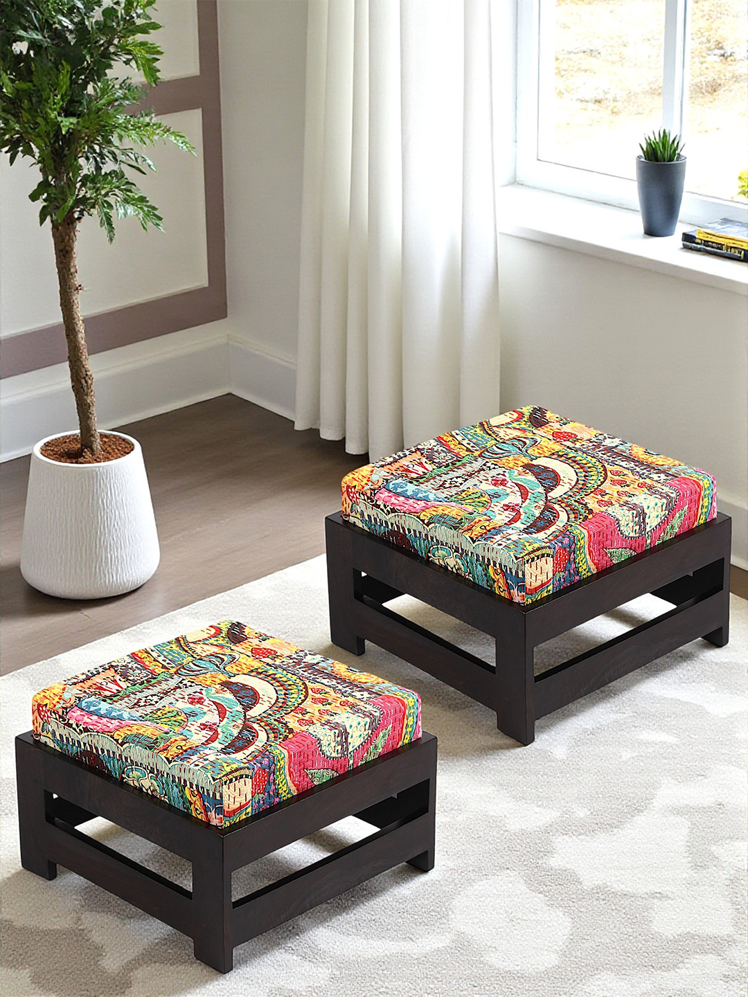 Ikiriya Rosewood Set Of 2 Stools In Dark Mahagony Finish With Israel Print Kantha Cushion