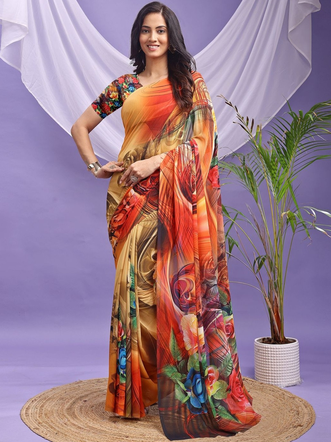 SHIVAM FABRICS Floral Printed Wieghtless Saree