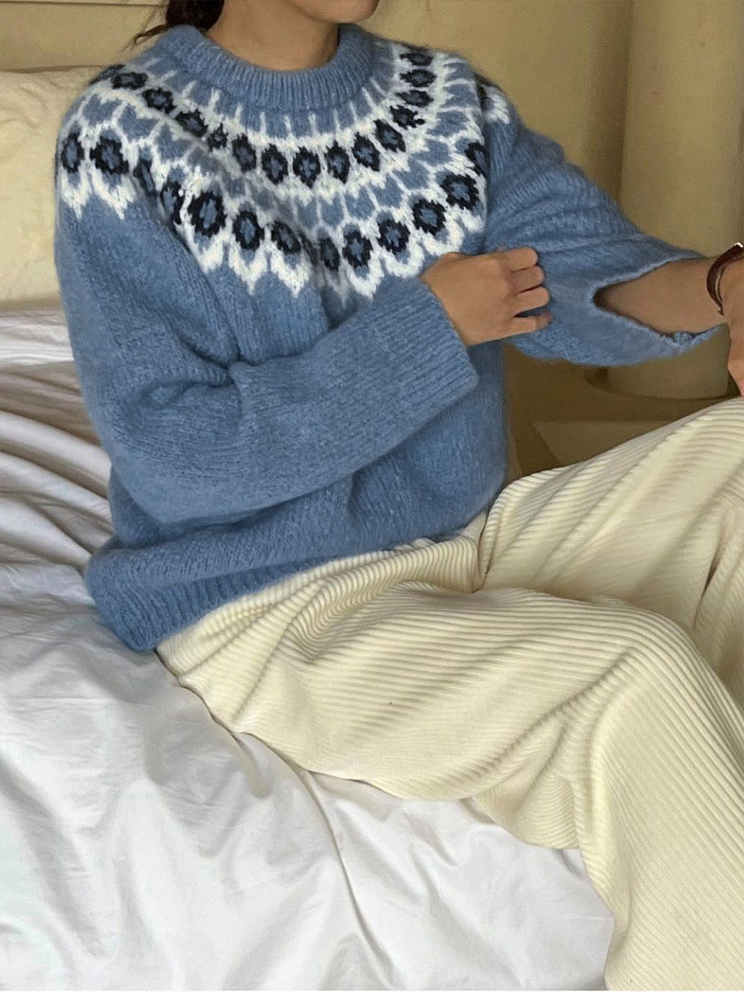 StyleCast Women Fair Isle Self Design Round Neck Full Sleeve Pullover Sweater