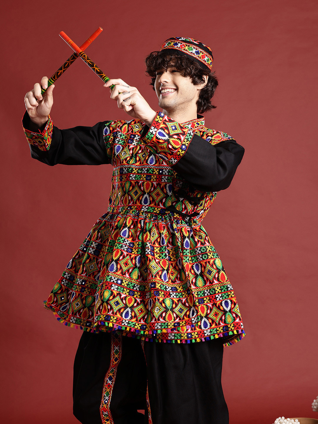 PulseIQ Ethnic Motifs Embroidered Angrakha Navaratri Kediya Set with Dandiya & Cap