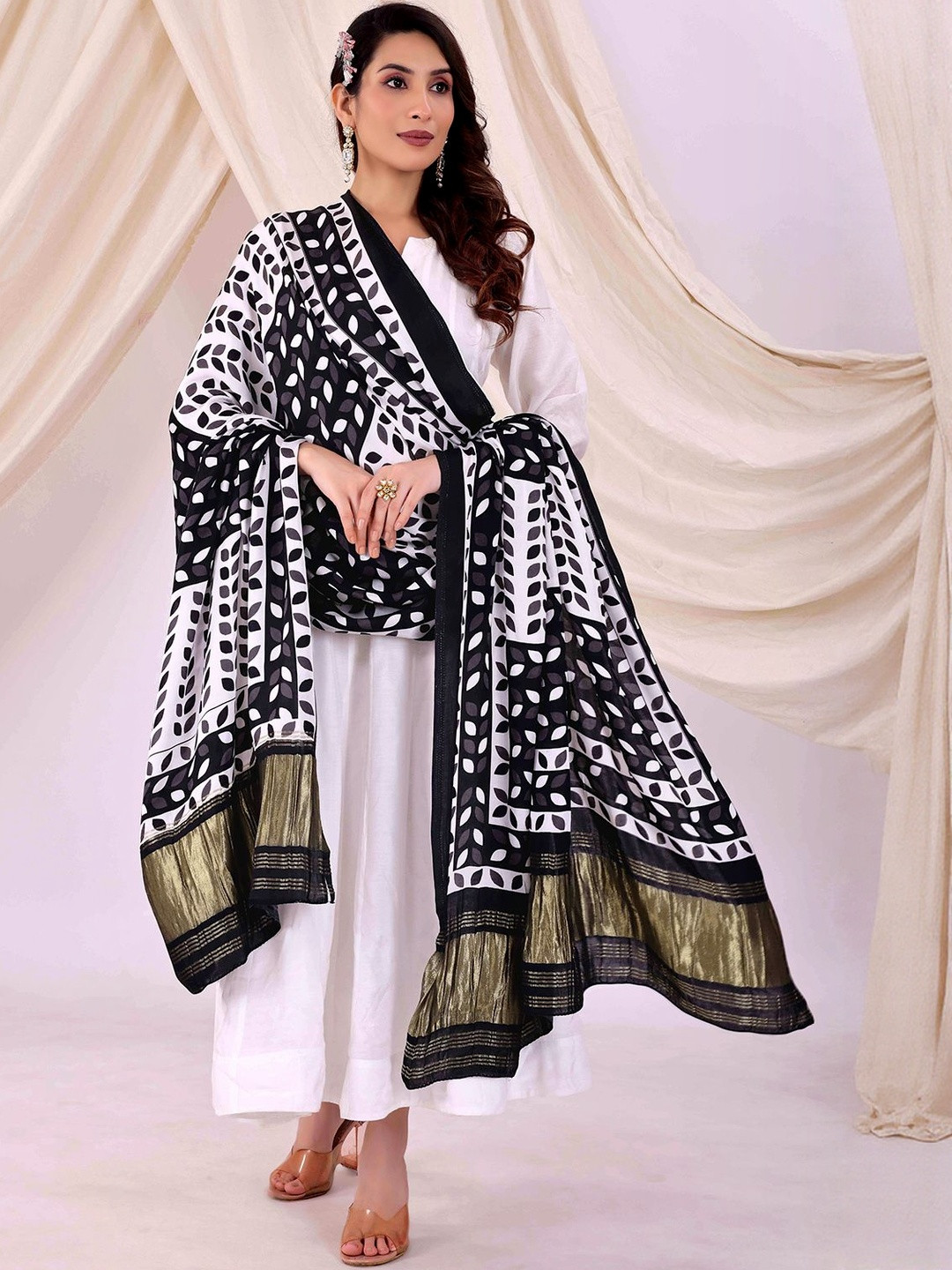 Desibutik Printed Gaji Silk Dupatta