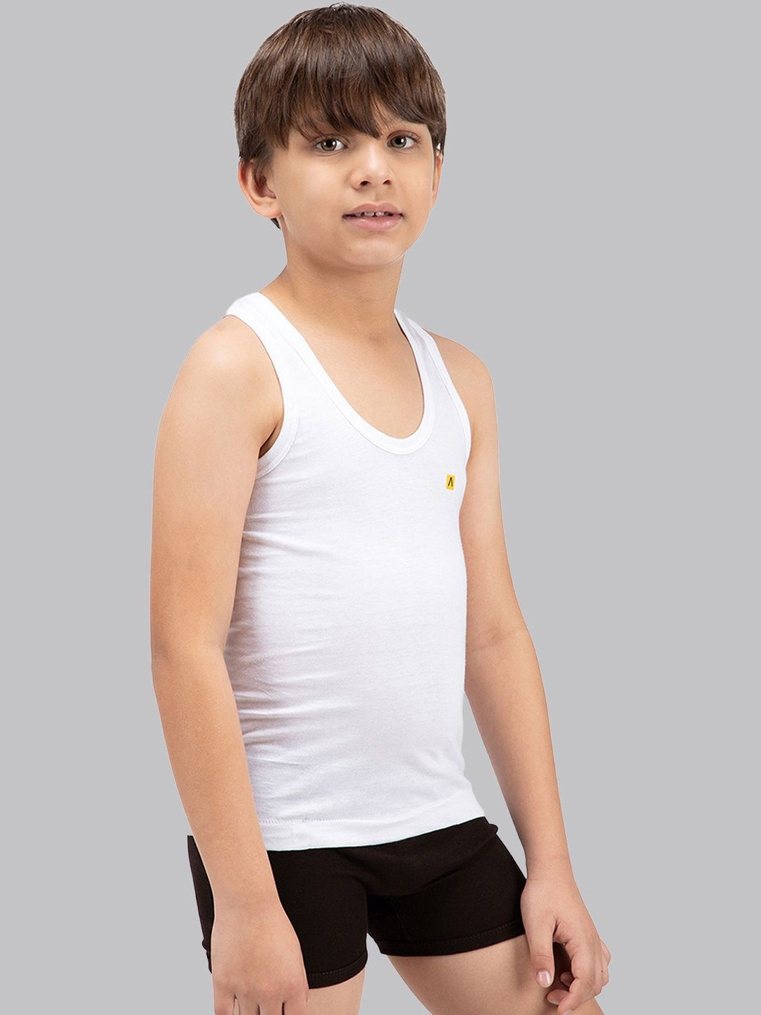 AMUL COMFY Boy Pack of 4 Cotton White Plain Vest Sleeveless innerwear