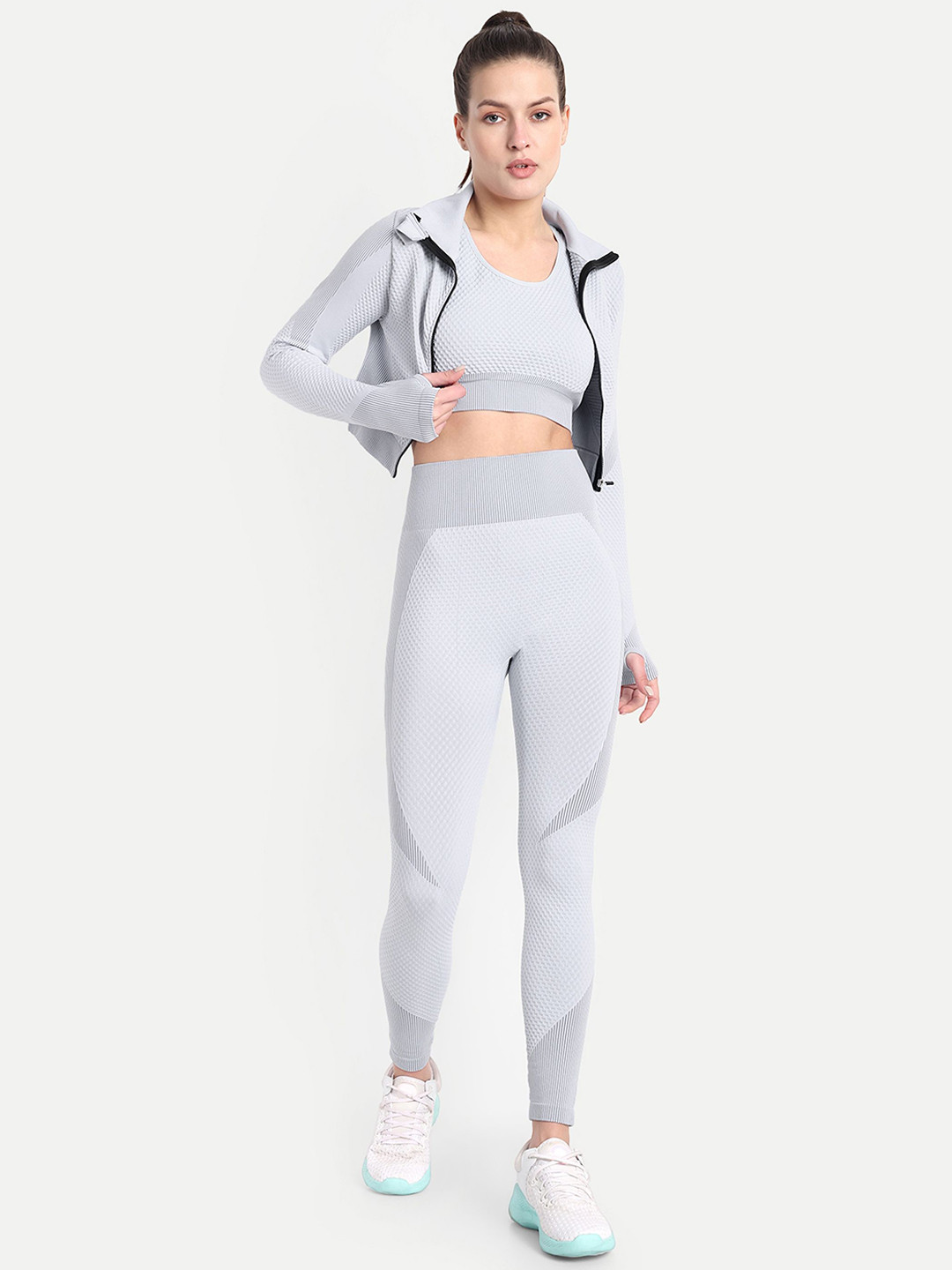 GRITPRO Printed Round Neck Sport Bra & Tights With Jacket