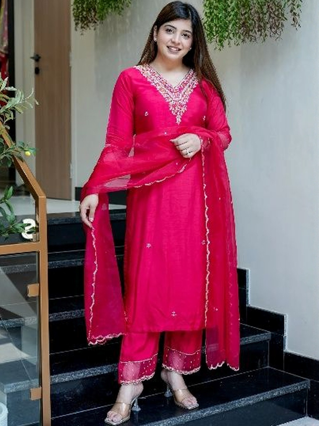 ATOXIC Women Pink  Chanderi Silk Kurta Sets
