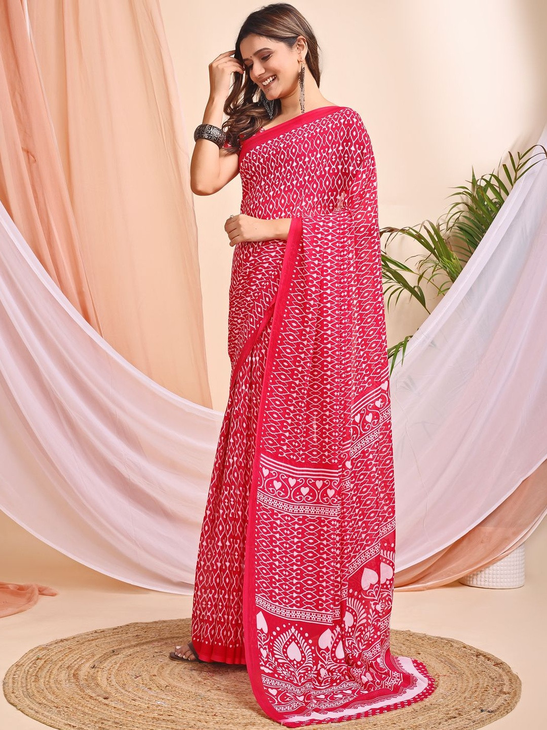 Leelavati Ethnic Motifs Printed Pure Chiffon Saree