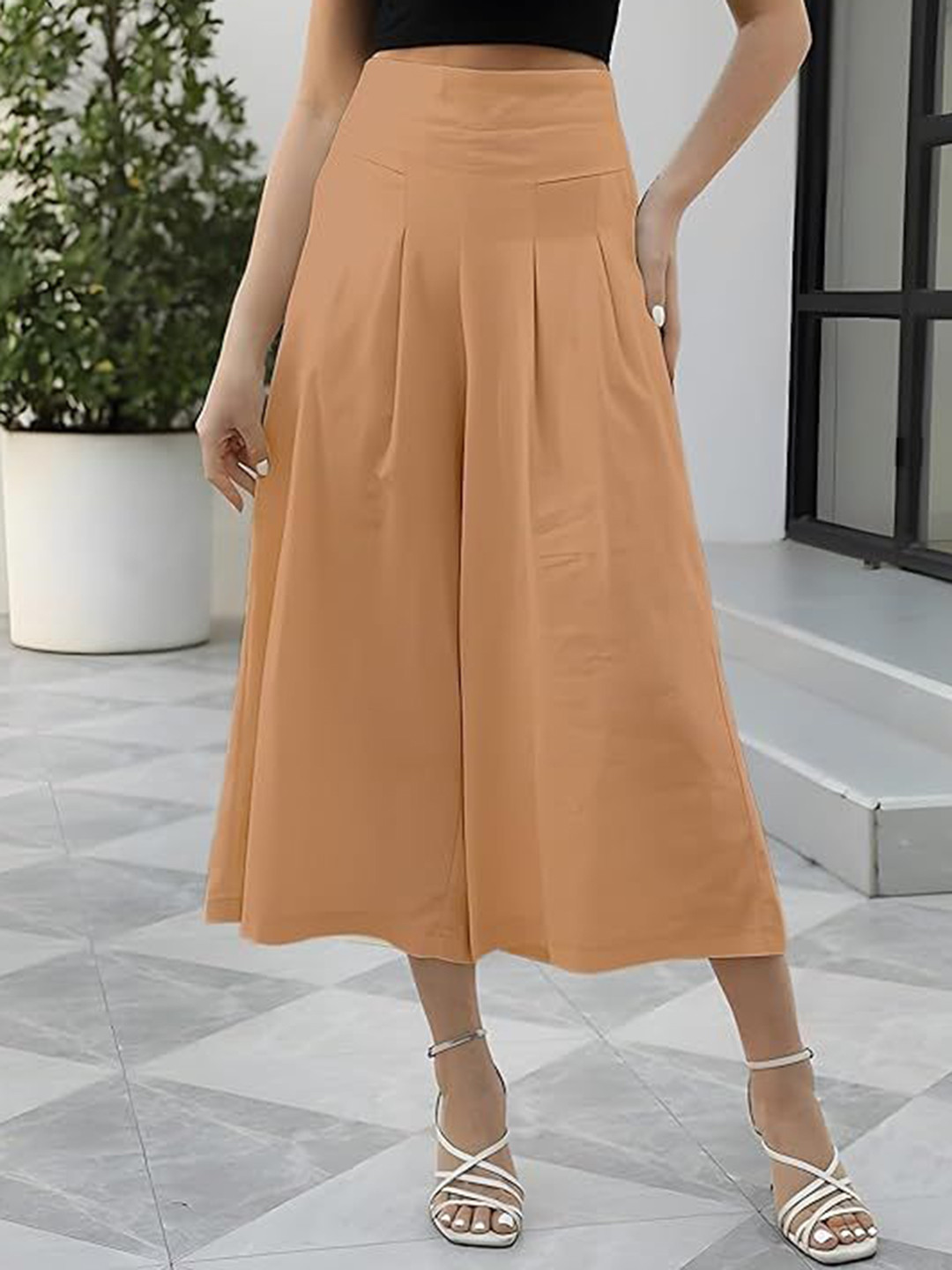 Oomph! Women Relaxed High-Rise Wide Leg Pleated Culottes Trousers