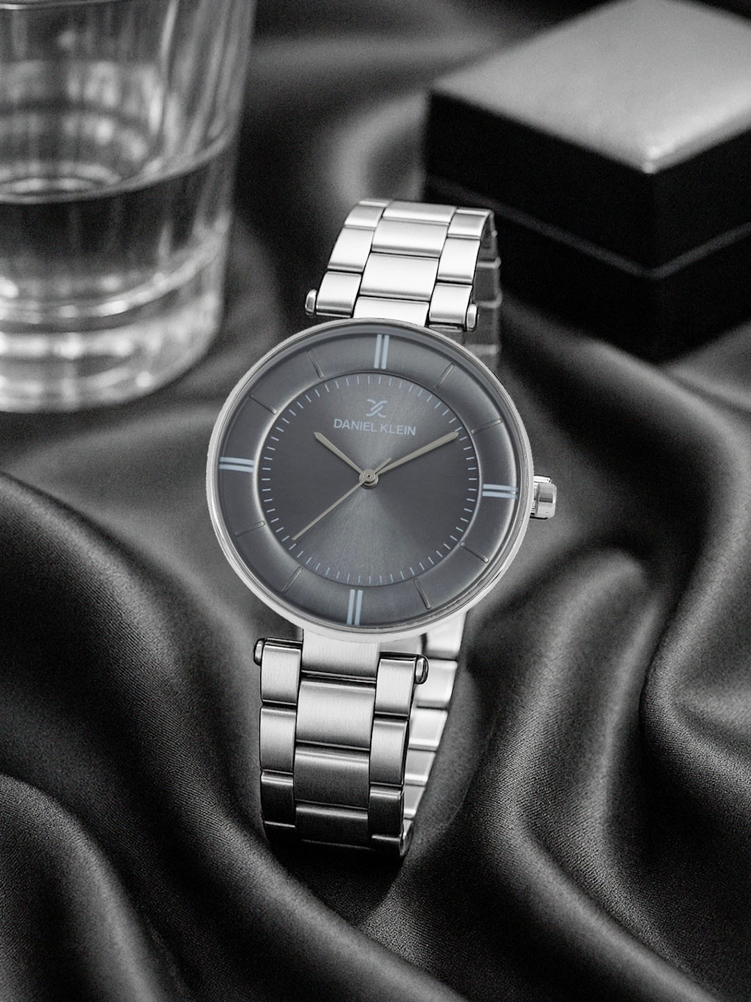 Daniel Klein Women Gunmetal-Toned Analogue Watch DK11467-7