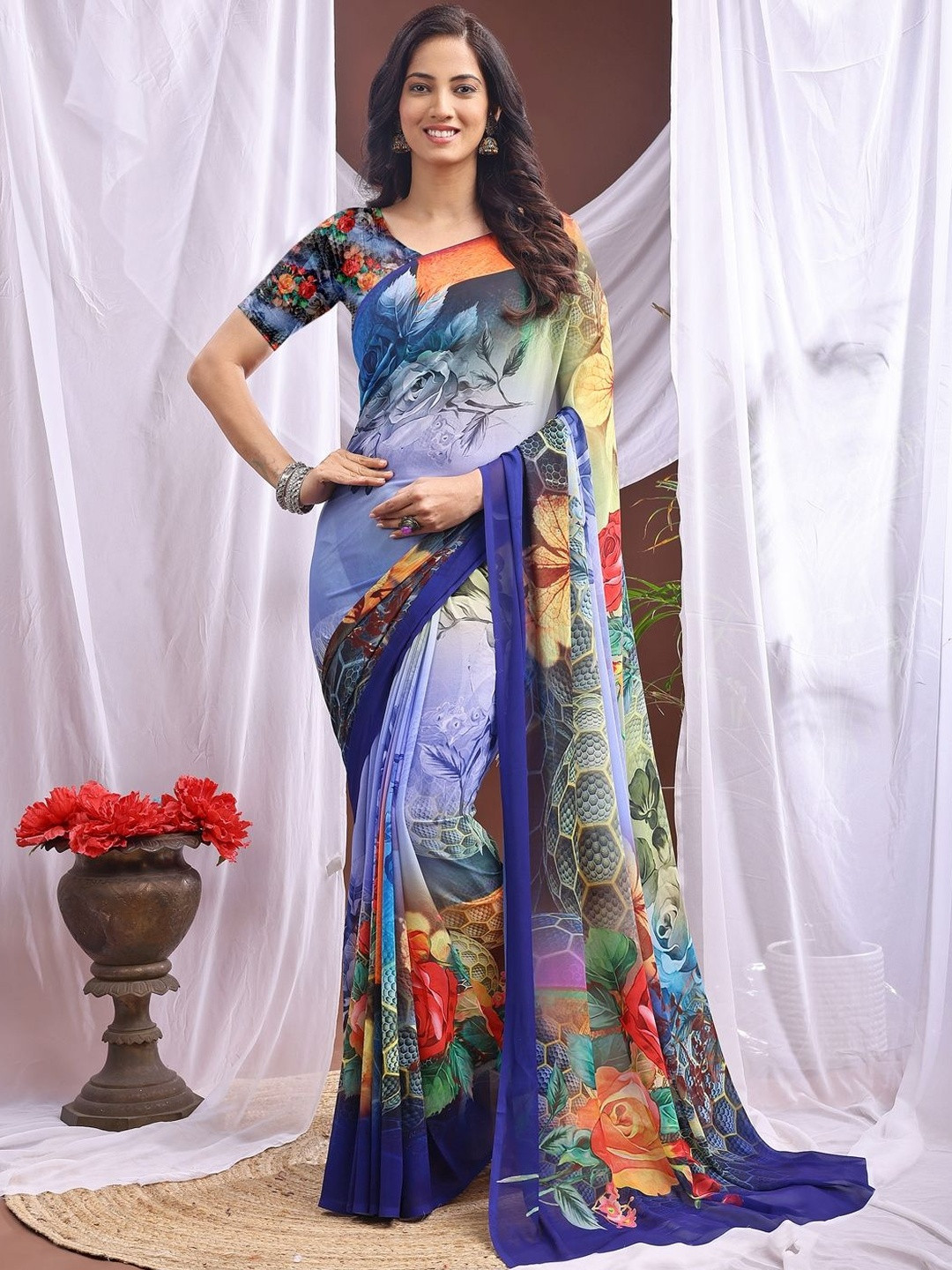 SHIVAM FABRICS Floral Poly Georgette Saree