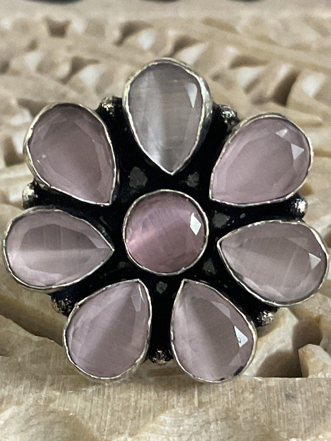 MOHATI Women Pink Floral Designed Silver-Plated Ring