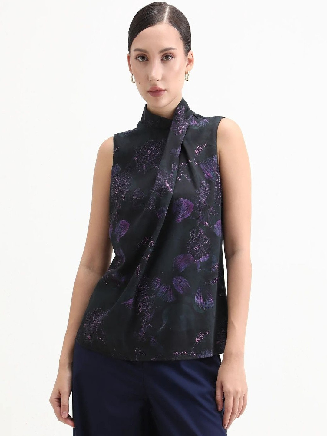 RAREISM Nutro Black Primary Top