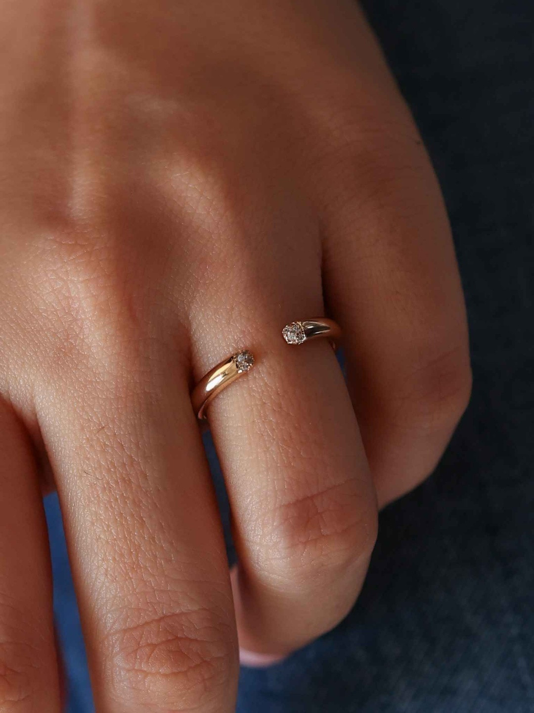 LOLO LePA Women Rose Gold Plated Shiny Finger Ring