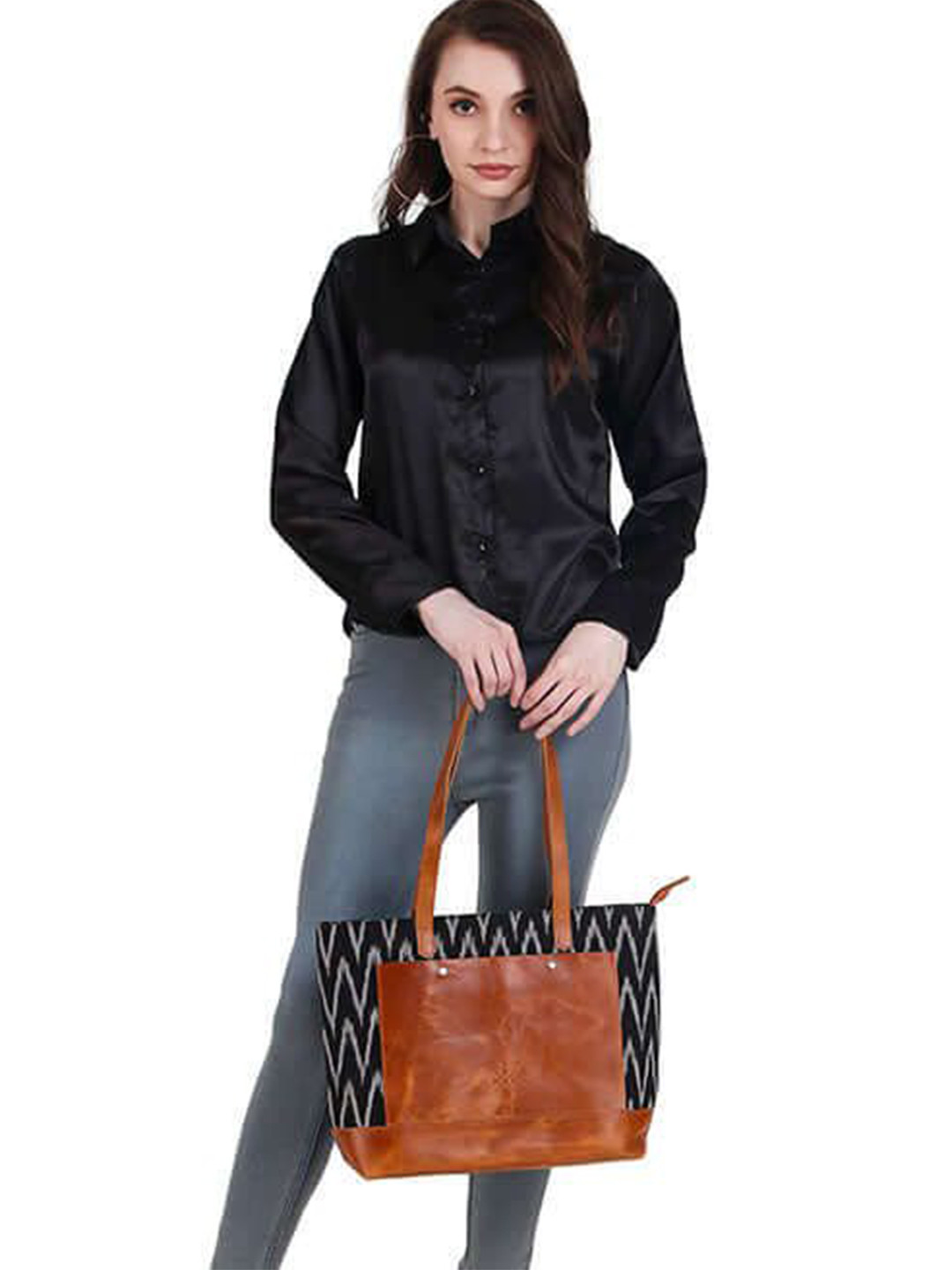 the leather warehouse Unisex Abstract Printed Leather Structured Shoulder Bag