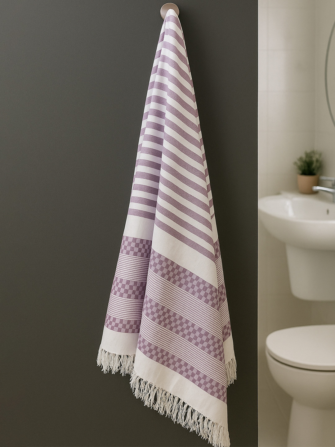Kryptic Purple & White Checkered Printed 210 GSM Bamboo Bath Towel