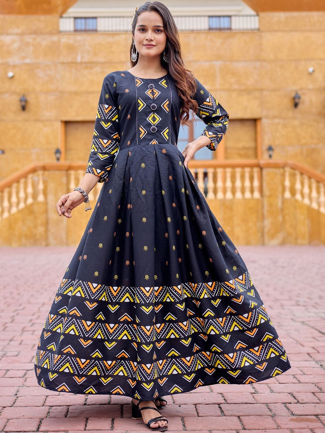 HERE&NOW Women Black Floral Printed Rayon Round Neck Anarkali Gown