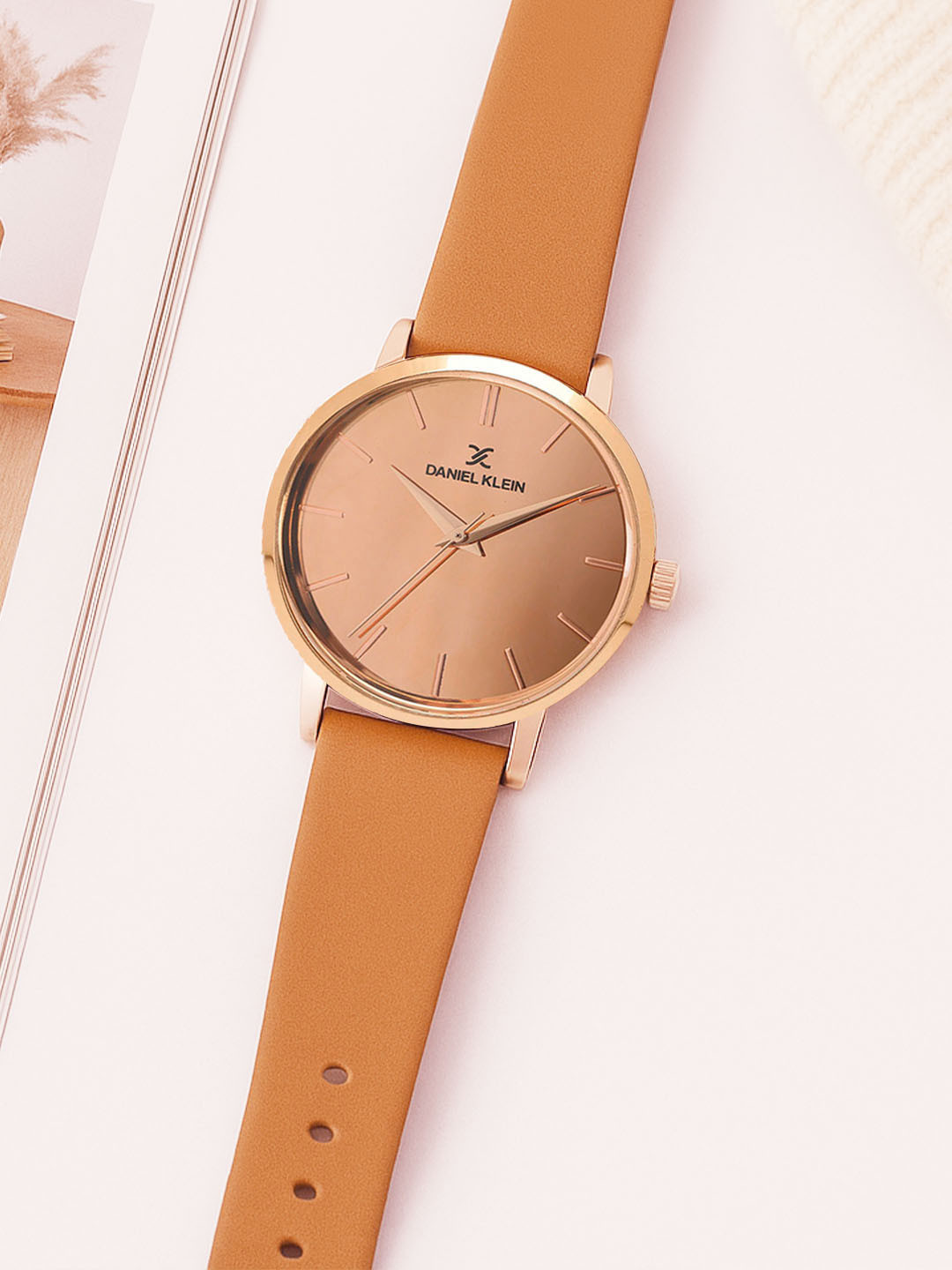 Daniel Klein Premium Women Rose Gold-Toned Analogue Watch with Mirror Effect DK11635-2_OR