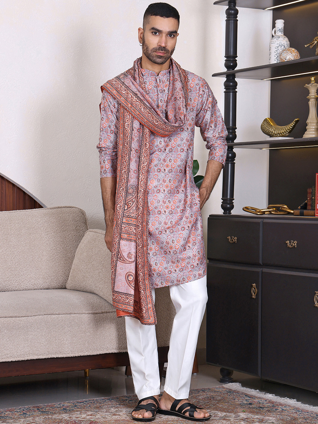 ManQ Men Ethnic Motif Printed Kurta with Dupatta