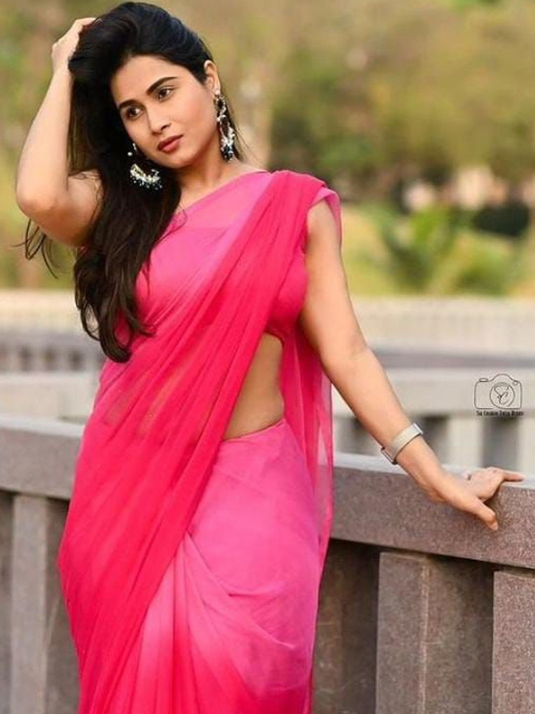 Moda Rapido Colourblocked Dyed Saree With Blouse Piece
