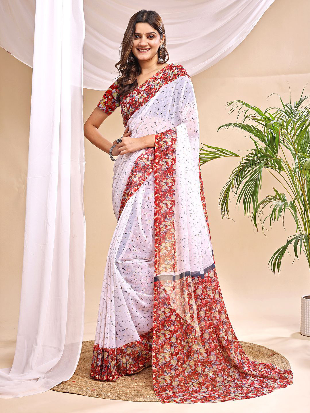 Leelavati Abstract Printed Saree Wtih Blouse Piece