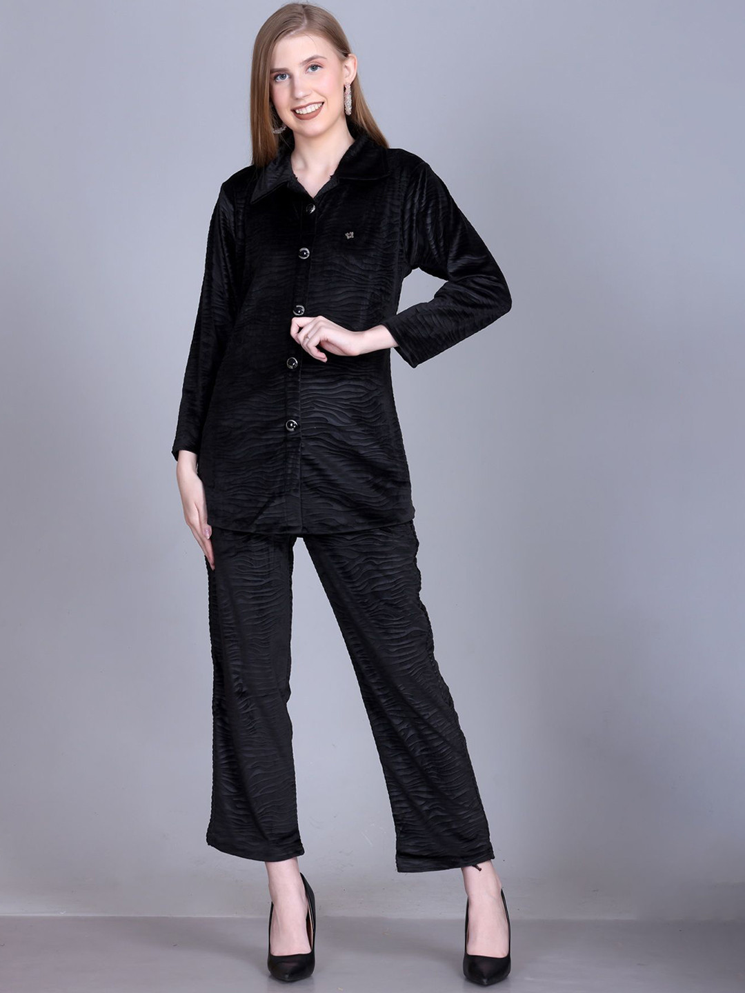 AREEMAS Embroidered Collar-Neck Shirt With Trousers