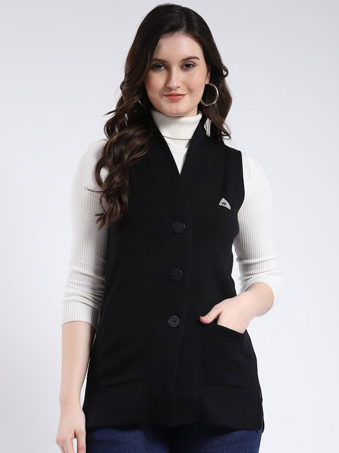 Monte Carlo Women V Neck Sleeveless Button Closure Cardigan