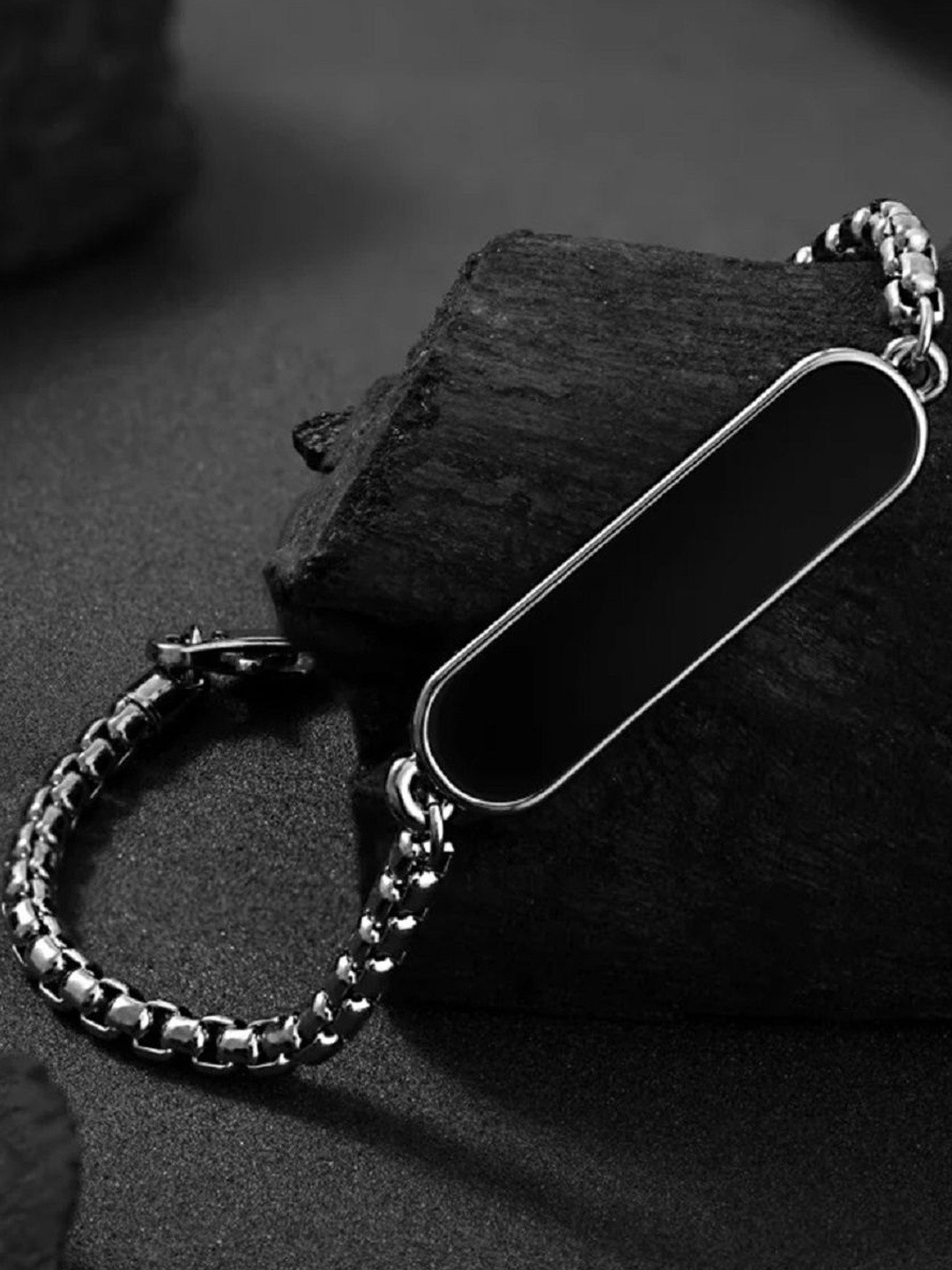 JaishreeFab Unisex Silver-Plated Enamelled Rectangle Wraparound Bracelet