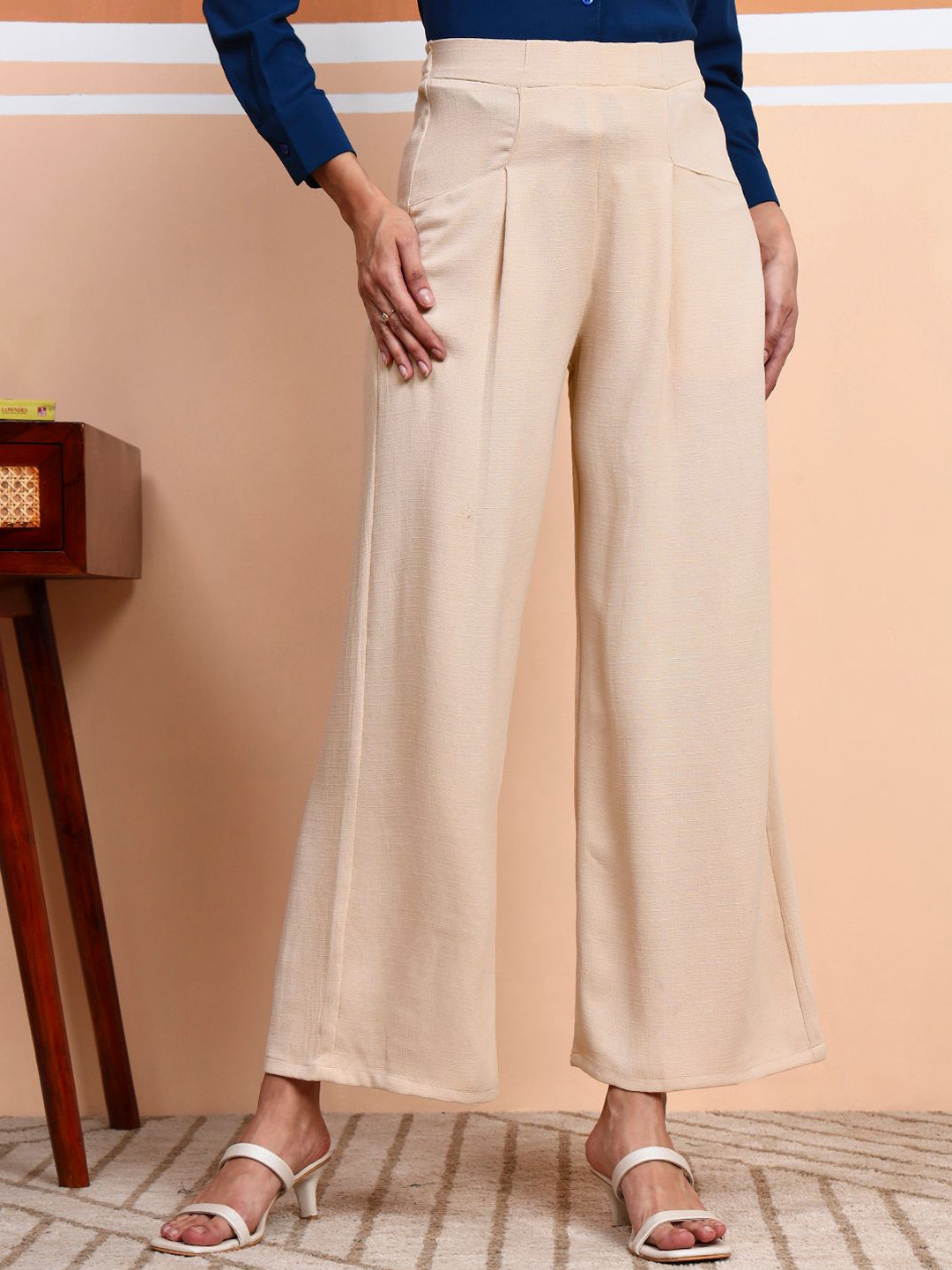 FITHUB Women High-Rise Pleated Trousers