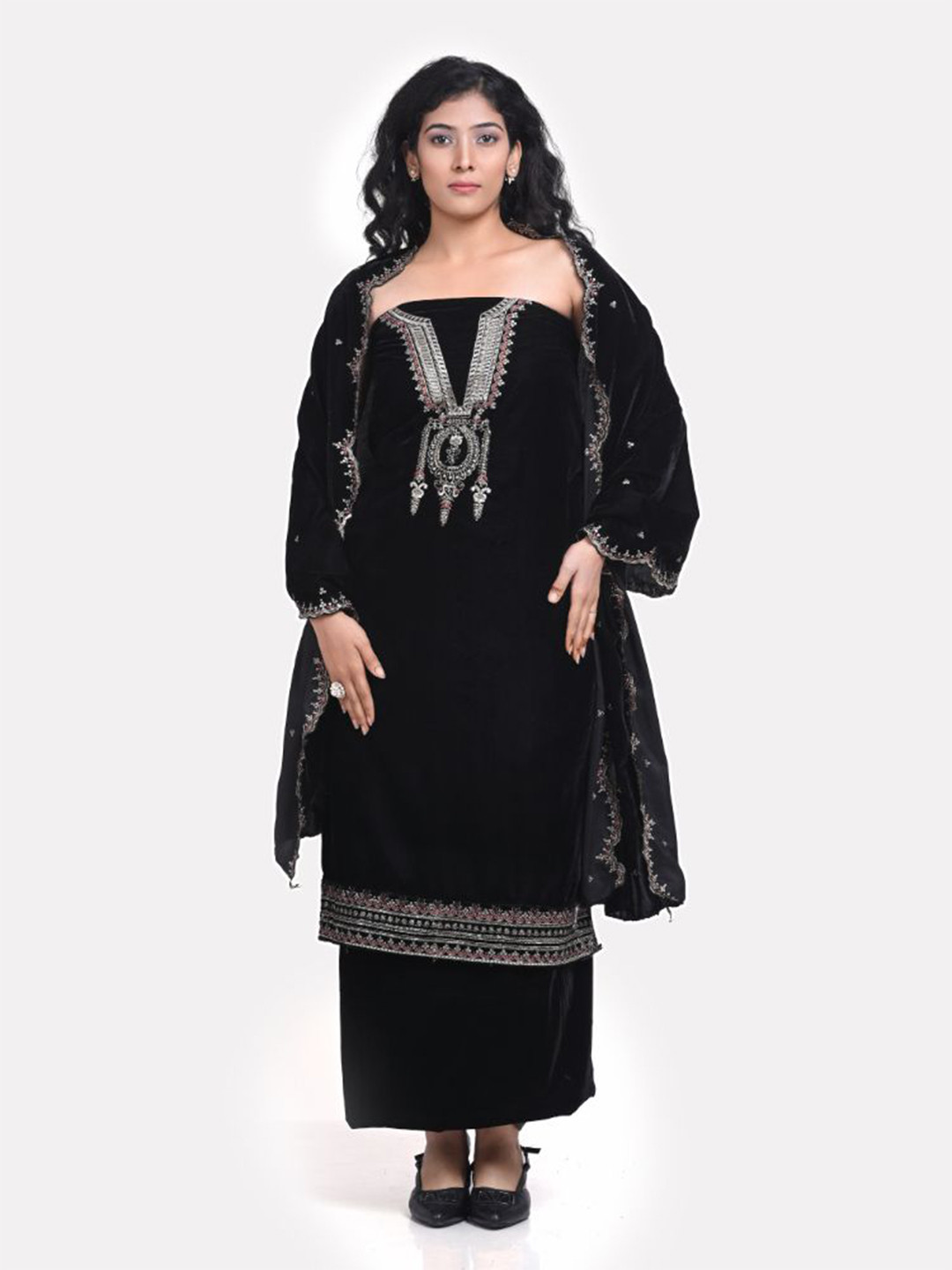 THE WEAVERS SHOP BY RAAVI Embroidered Unstitched Velvet Dress Material