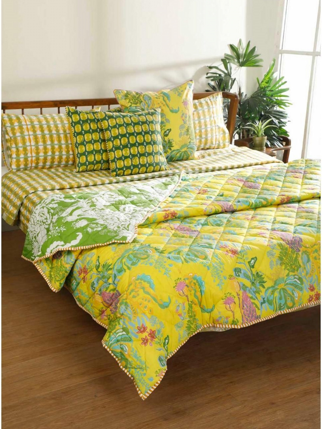 FREEDOM TREE Kachnar Yellow & Green Floral Printed Cotton AC Room Single Bed Quilt