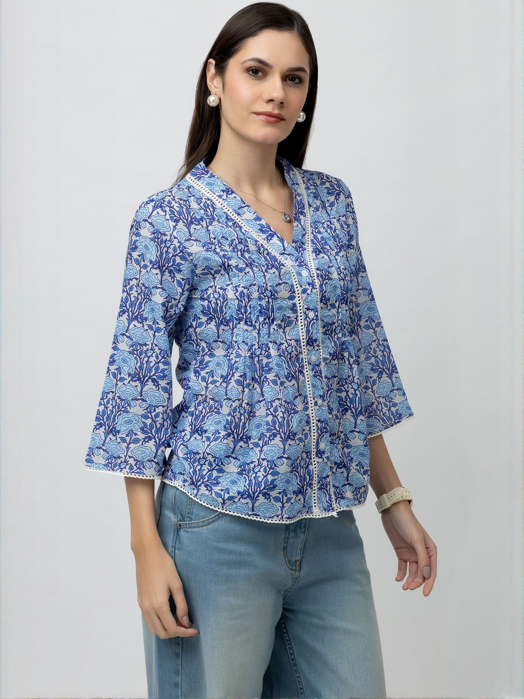 7OUNCE Women Floral Printe Flared Sleeve Lace Inserts Cotton Shirt Style Top