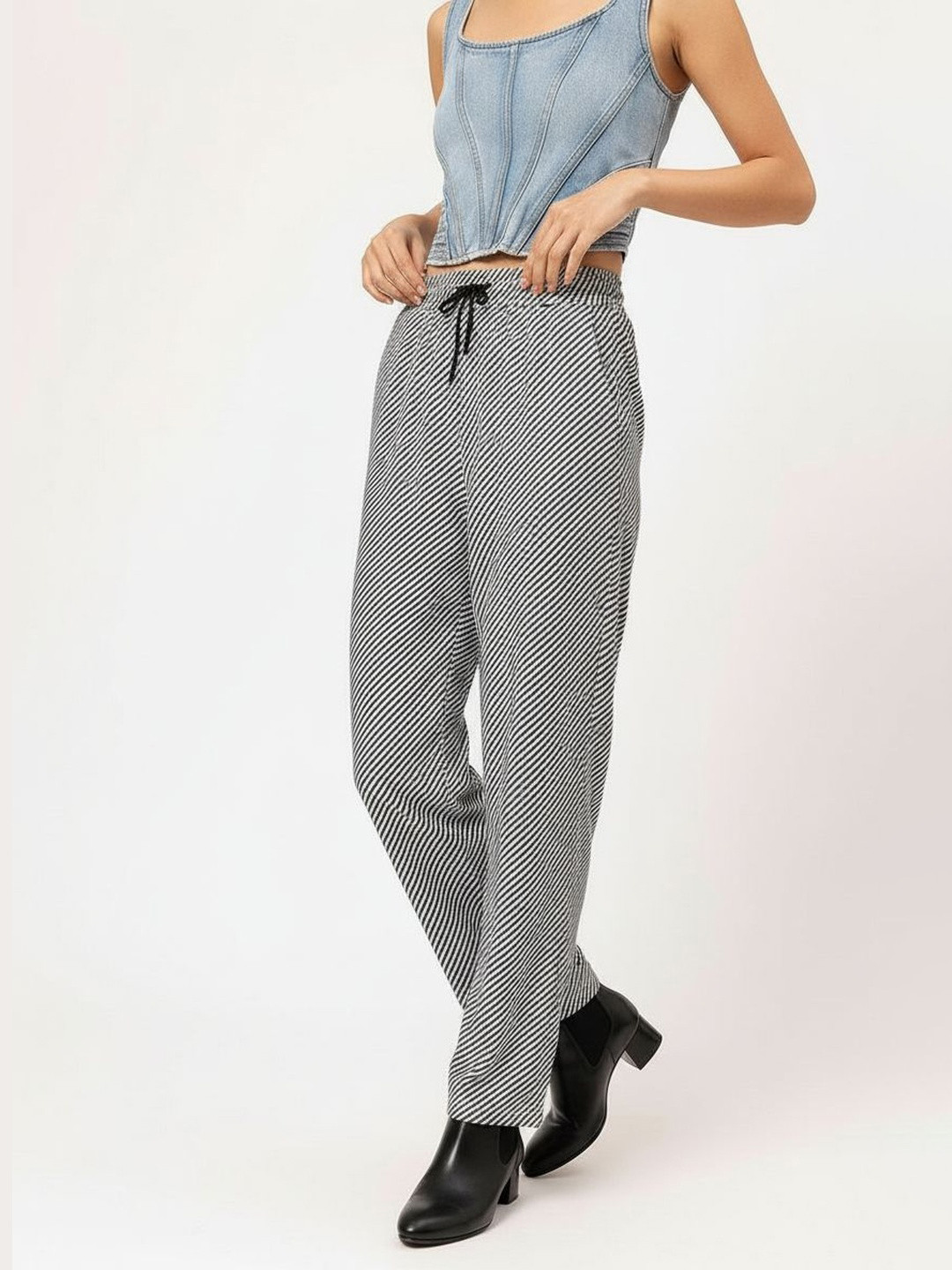 DressBerry Women Stripe Strike Monochrome Trousers