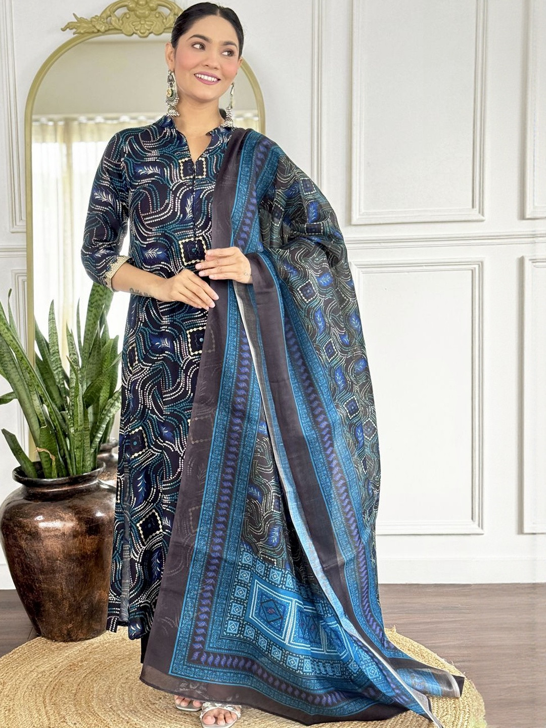 Aaghnya Women  Blue Viscose Rayon Printed Regular Kurta Set With Palazzos & Dupatta