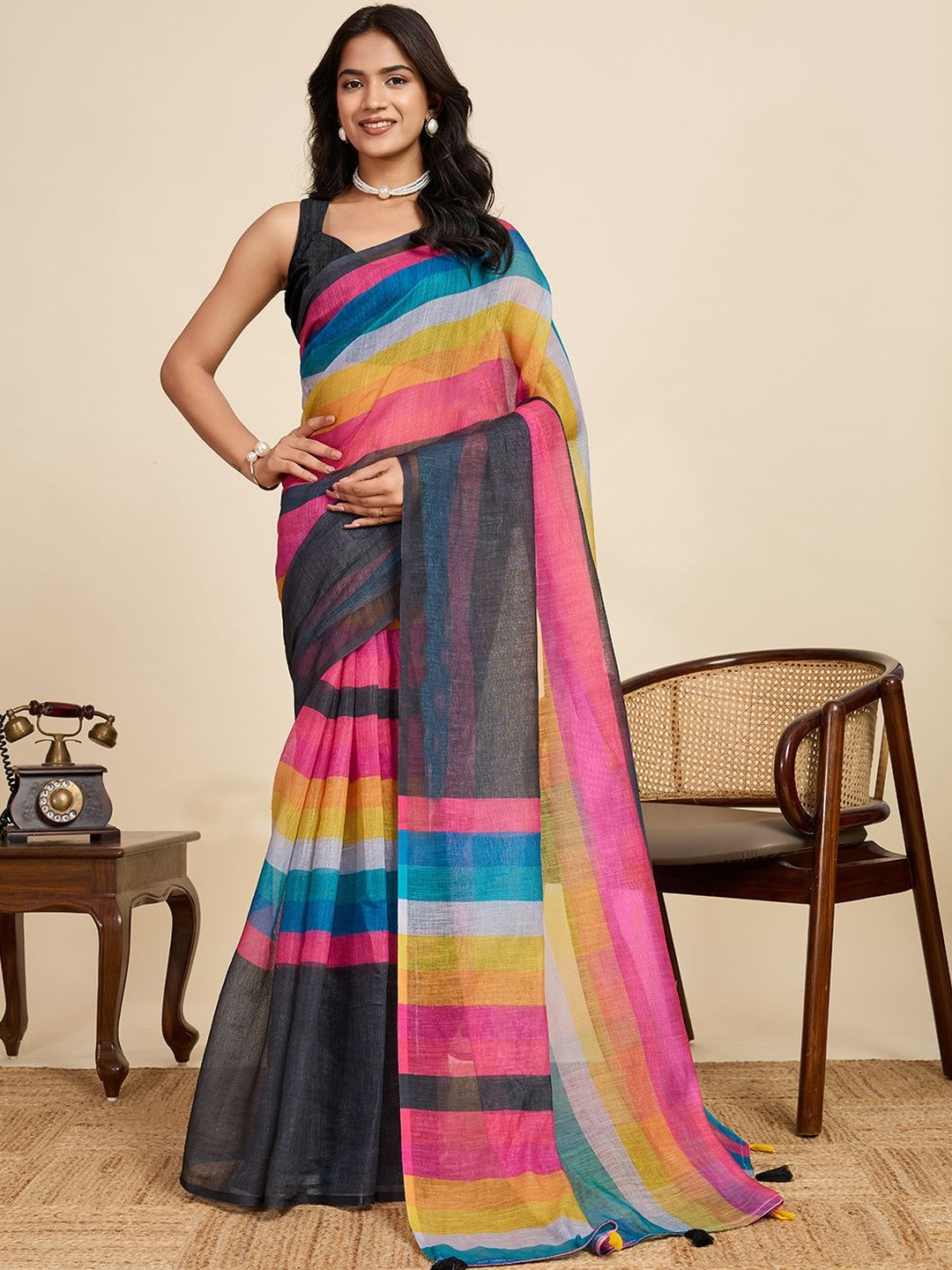 OFLINE SELECTION Striped Linen Blend Handloom Saree