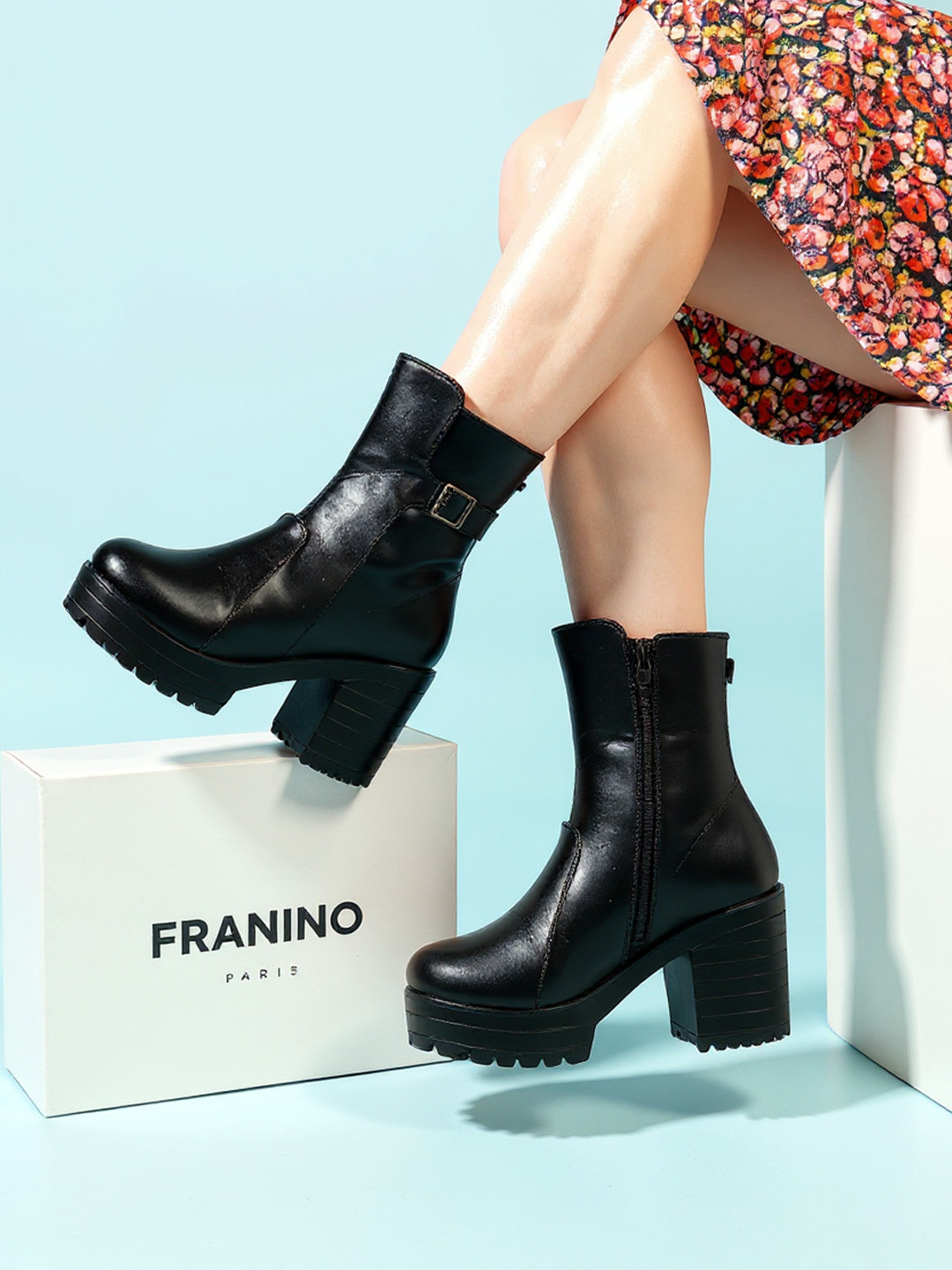 FRANINO PARIS Round Toe Block-Heeled Boots