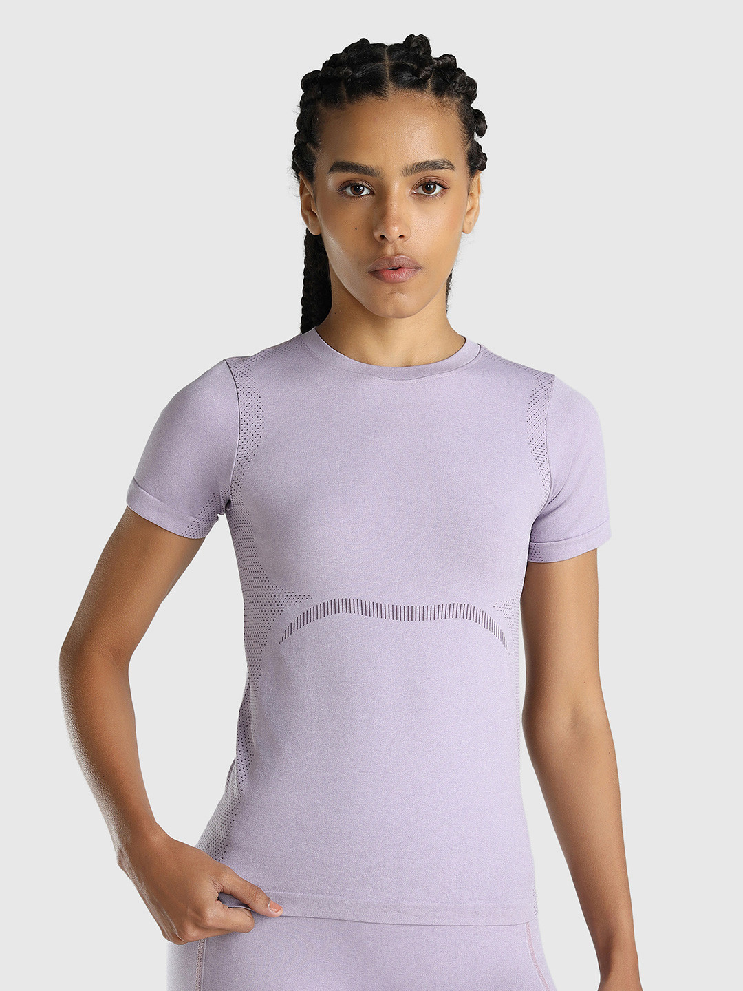 Musclemind Women Solid Round Neck Slim Fit T-shirt