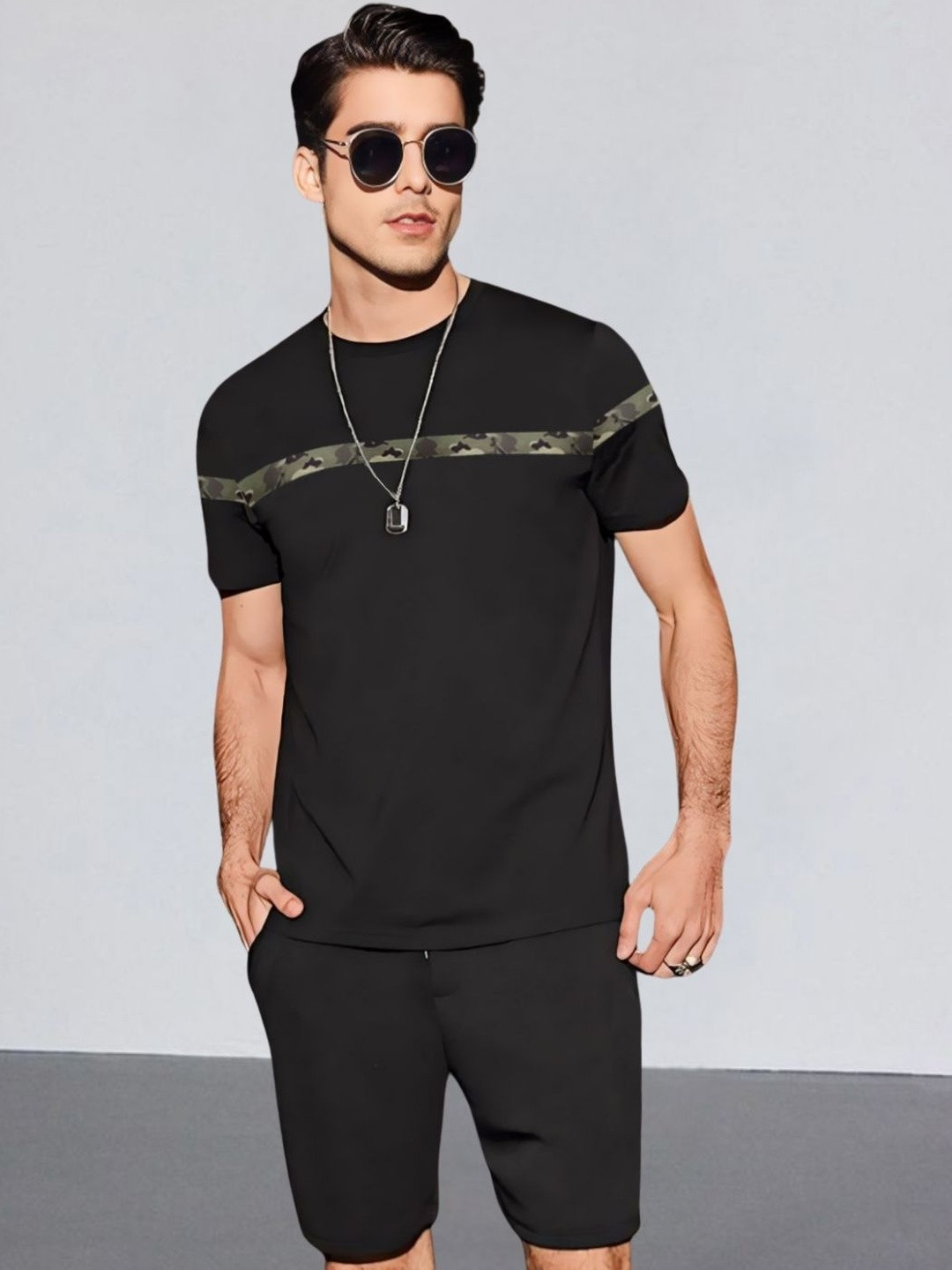 Moda Rapido Men Black Cotton Blend Side Tape Print Tracksuit