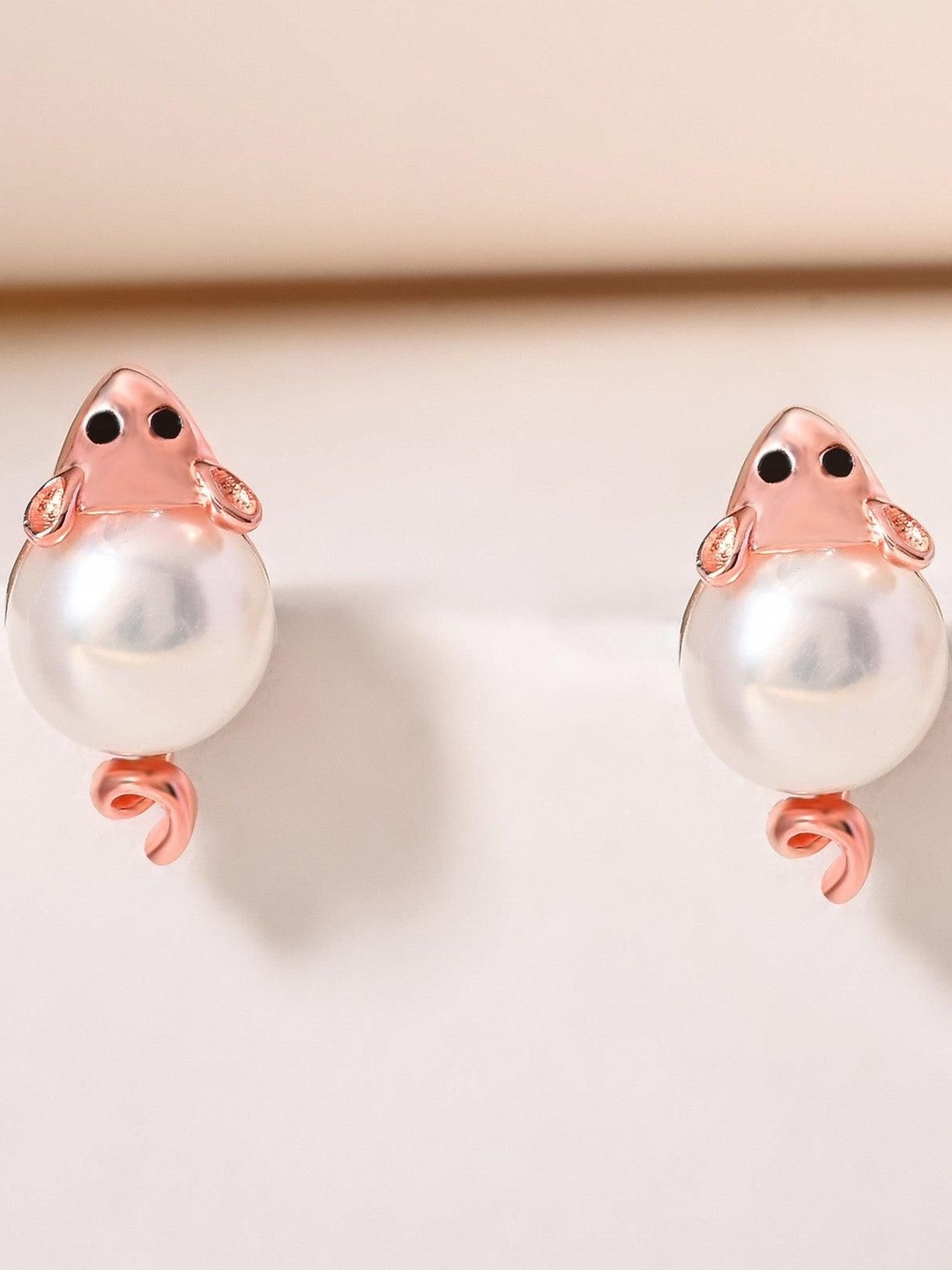 TOUCH925 Animal Shaped Pearls Studs Earrings