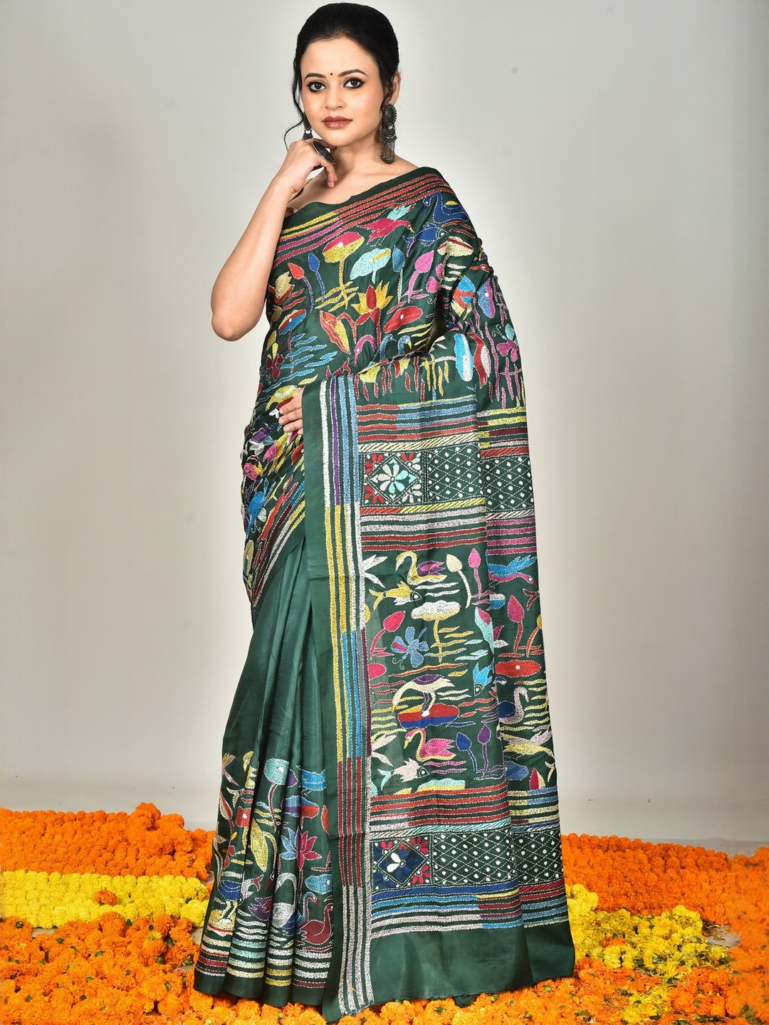 RAM SHYAM collection Women collection Ethnic Motifs Embroidered Saree