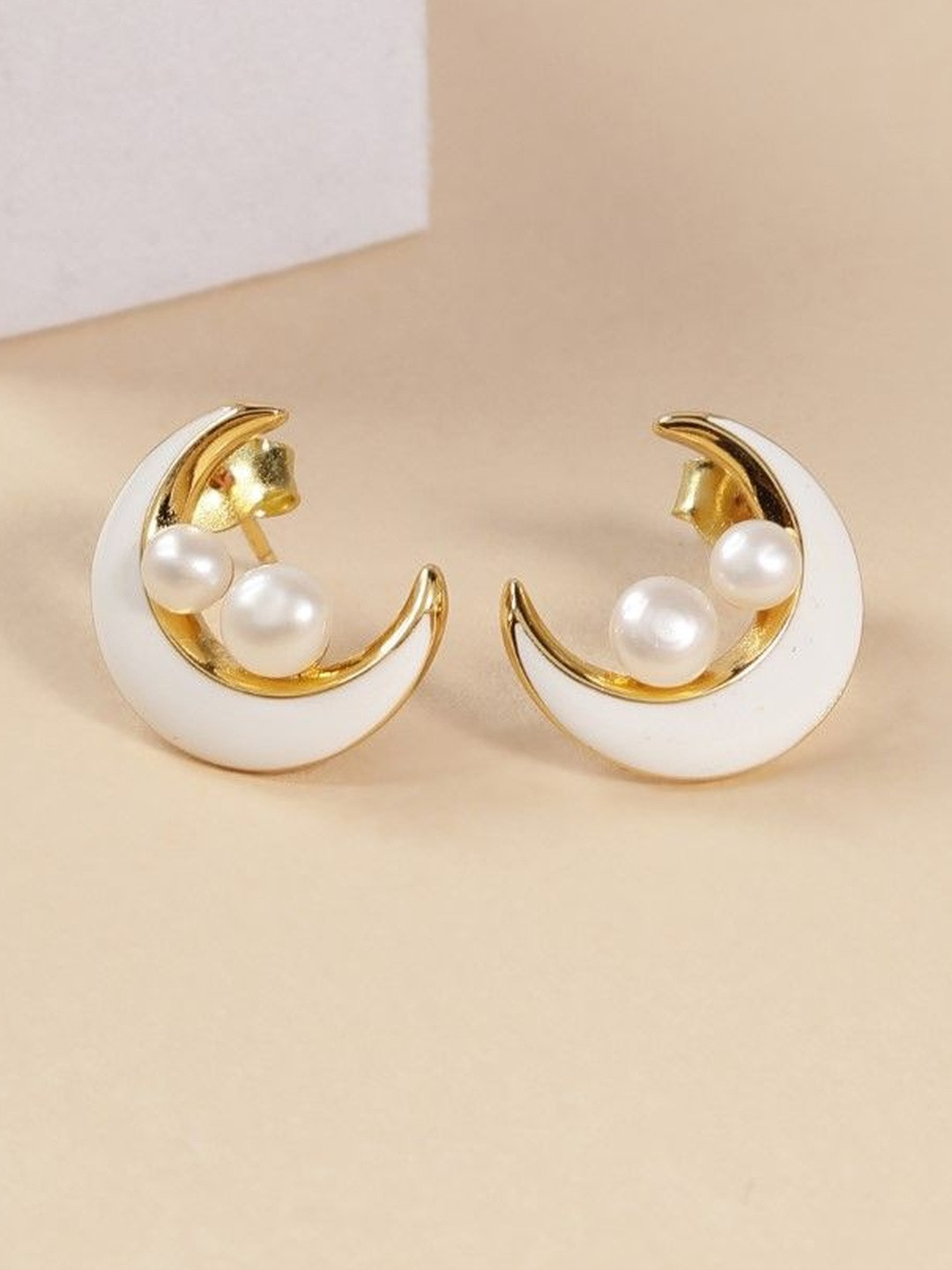DIAVO Women Celestial Pearsl Crescent Earrings