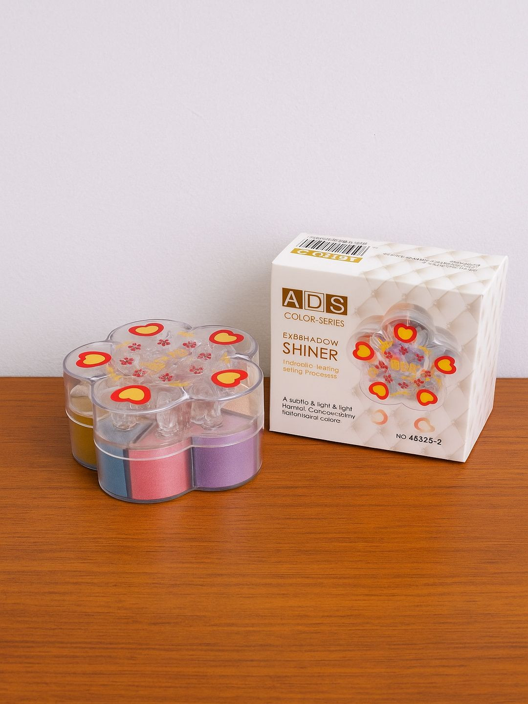 A.D.S Flower Shape Makeup Kit- 18 g