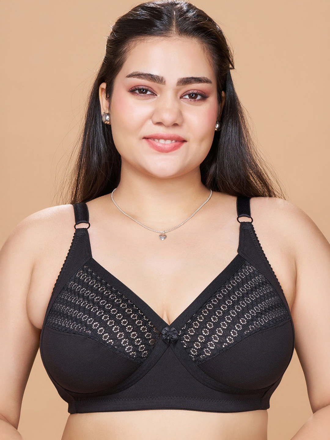 Sztori Lace Details Full Coverage Minimizer Bra