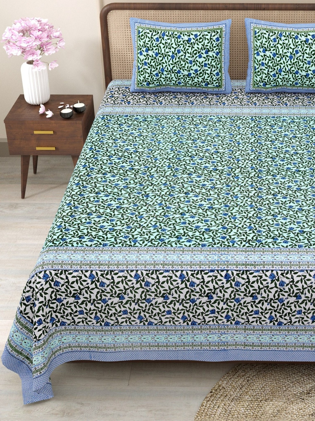 Myntra Elegant Homes Sea Green & Grey Floral 180 TC King Bedsheet with 2 Pillow Covers