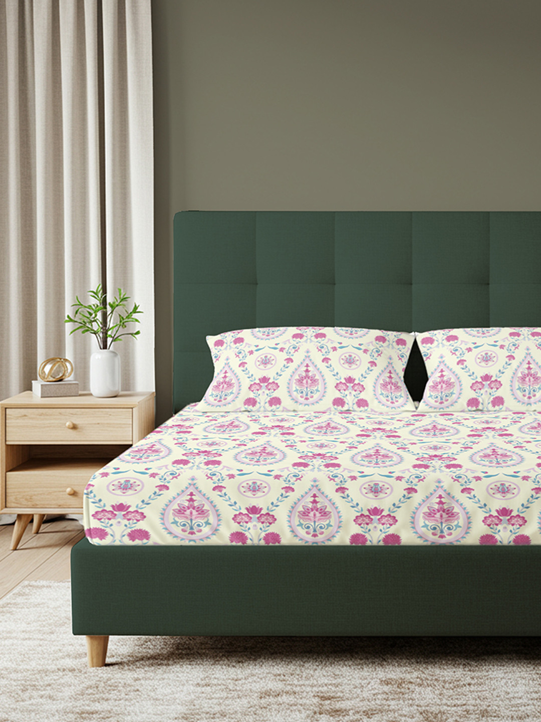 URBAN SPACE Serene Pink Floral Cotton 200 TC Double Queen Bedsheet Set-2.23 m x 2.54 m