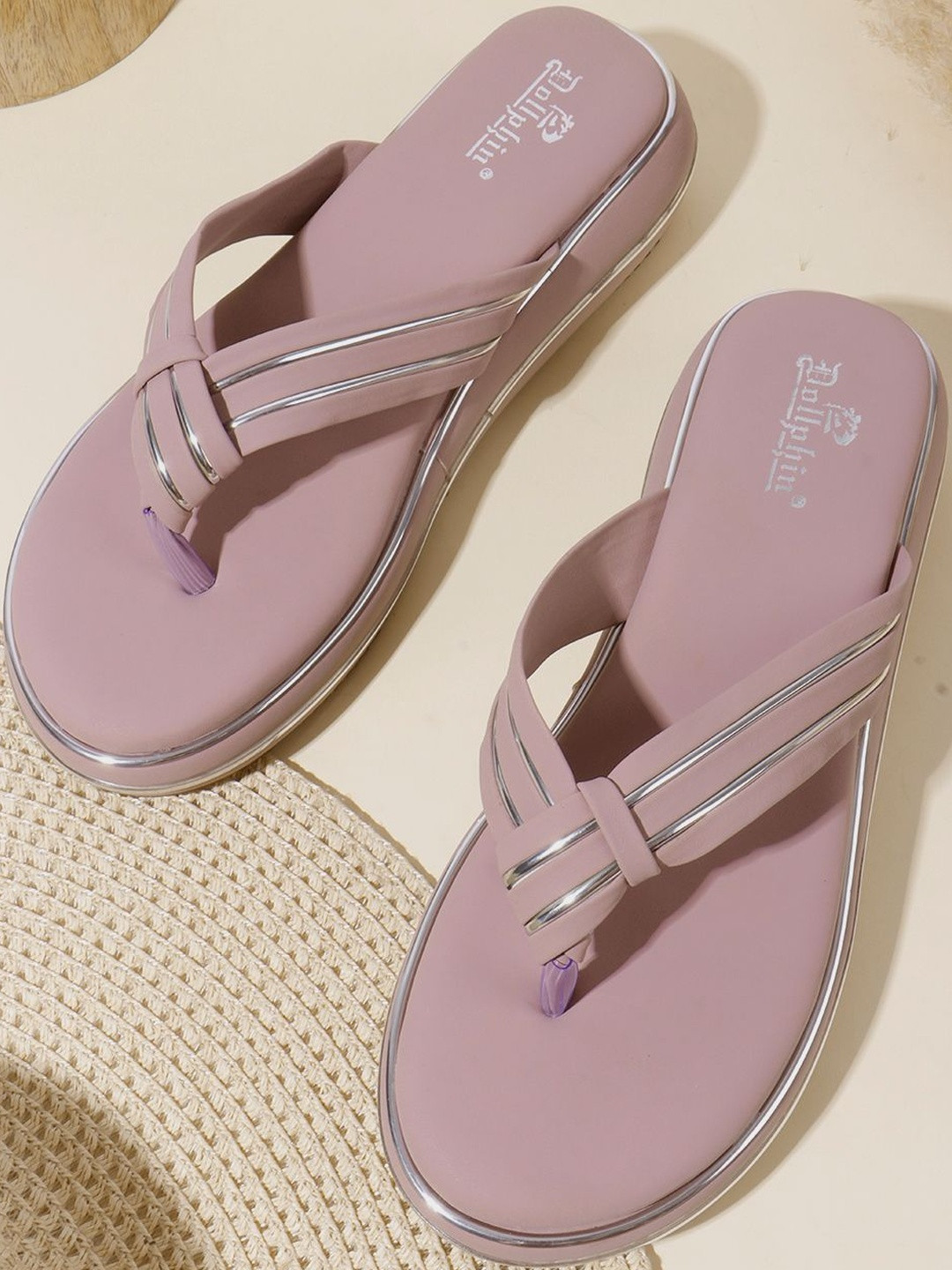 Dollphin Women Solid PU Material One Toe Flats