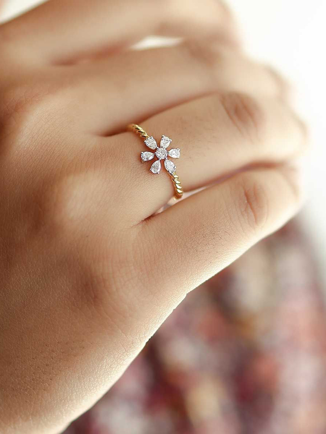 Jewelbox Women 14Kt Floral Prism Lab Grown Diamond Ring-1.51 g