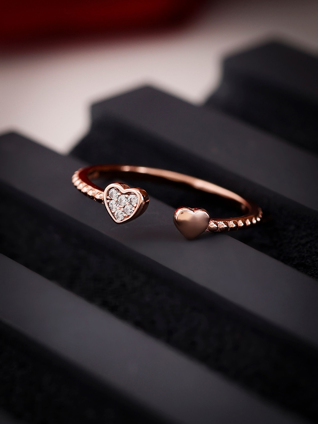 DIAVO 925 Silver Rose Gold-plated Artificial Stones-Studded Heart Shaped Toe Ring