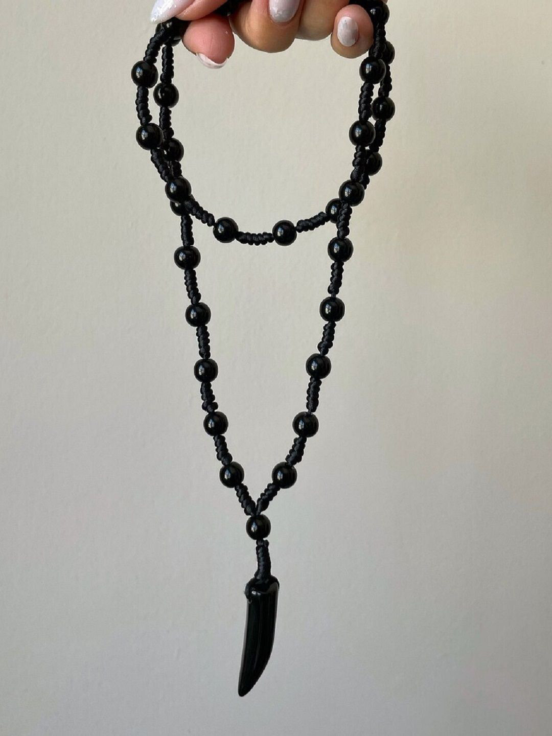 Feel style Unisex Onyx Beaded Contemporary Pendant With Chain