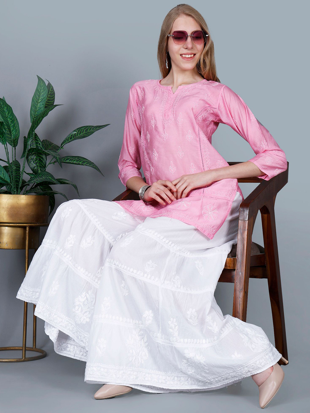 NAZAQAT ETHNIC INDIA Chikankari Hand Embroidery Lucknowi Chanderi short kurti